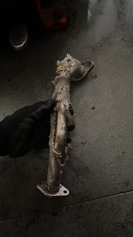 Трубка отработанных газов egr touareg