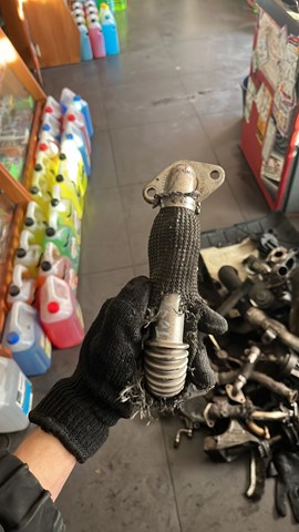 Трубка отработанных газов egr touareg