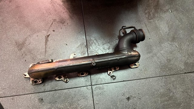 Выпускной коллектор левый volkswagen touareg 5.0