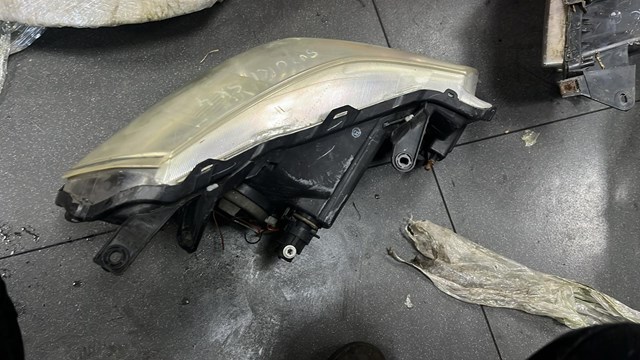 Фара левая передняя suzuki sx 4