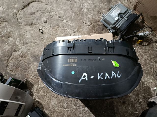 Панель приладів — фото 5