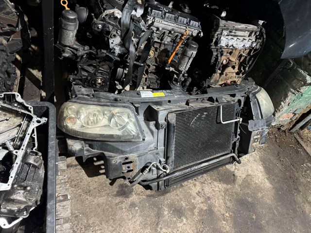 Суппорт радиатора в сборе (монтажная панель крепления фар)