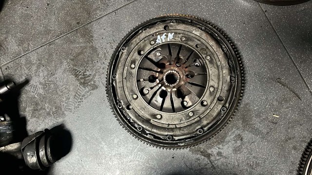 Маховик двигателя