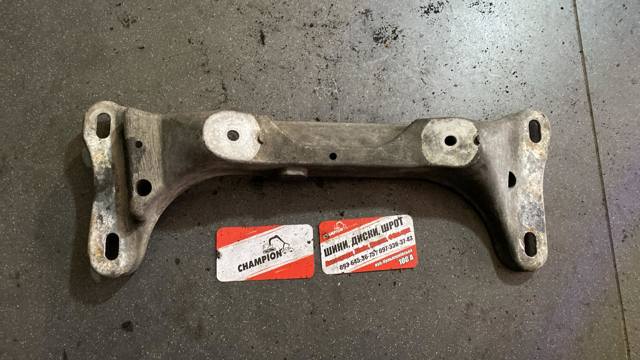 Кронштейн коробки — фото 1