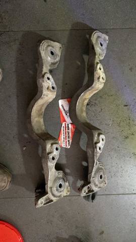 Тяга поперечна реактивна задньої підвіски — фото 1