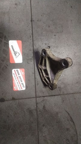 Подушка (опора) двигуна, ліва