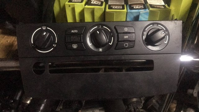 панель управления климат-контролем