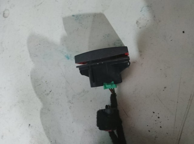 Кнопка аварийки