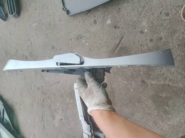 Кронштейн под фару