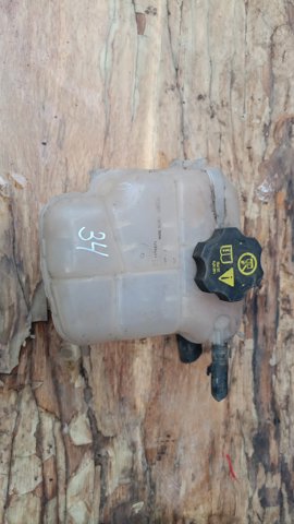 Бачок системи охолодження, розширювальний