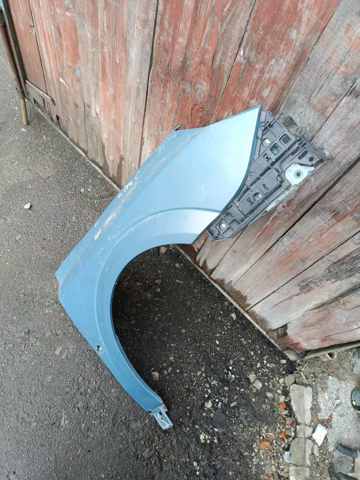 Направляющая переднего бампера