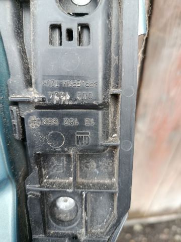 Направляющая переднего бампера