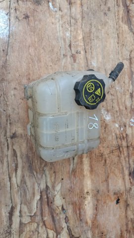 Бачок системи охолодження, розширювальний