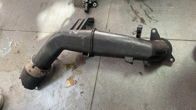 Патрубок інтеркулера