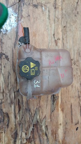 Бачок системи охолодження, розширювальний