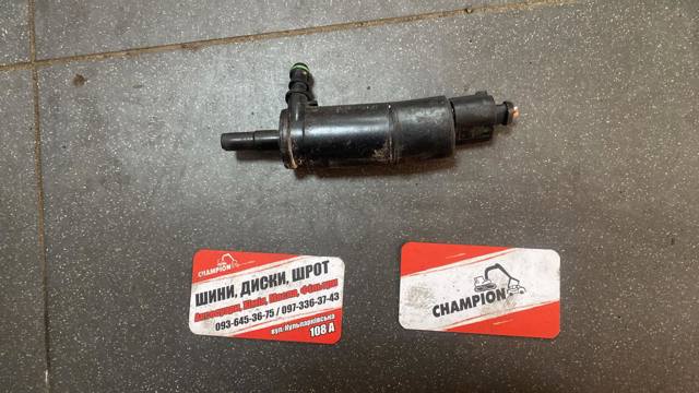 Насос-двигун омивача фар