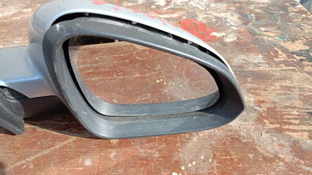 Зеркало праве — фото 1