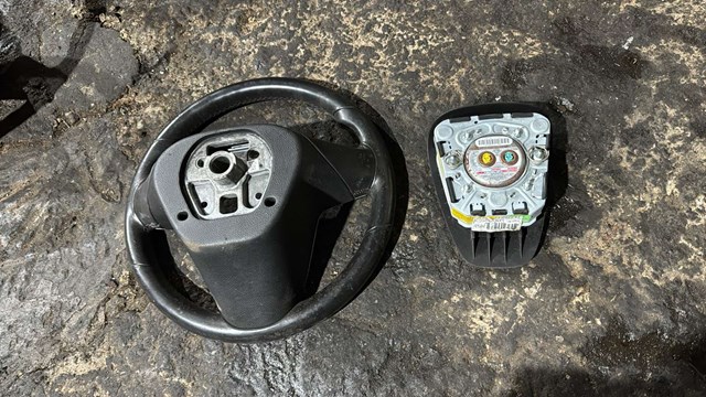 Подушка безопасности (AIRBAG) водительская