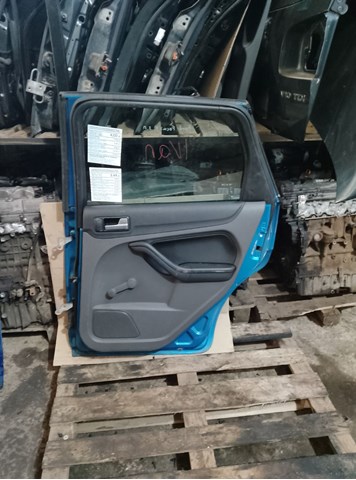 Дверь задняя правая