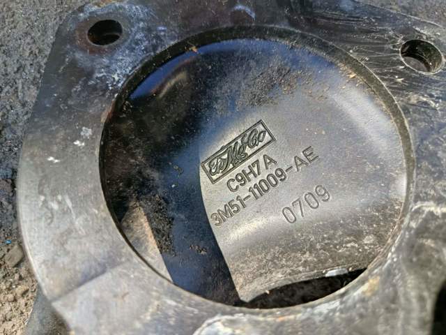 Розпірка кузова лівого