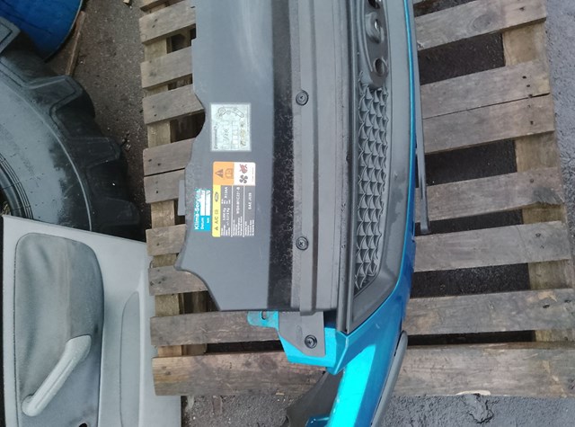 Бампер передний