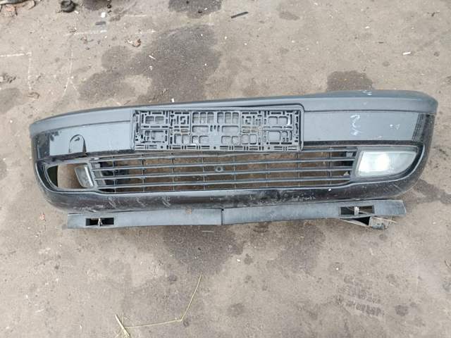 Бампер передній — фото 1