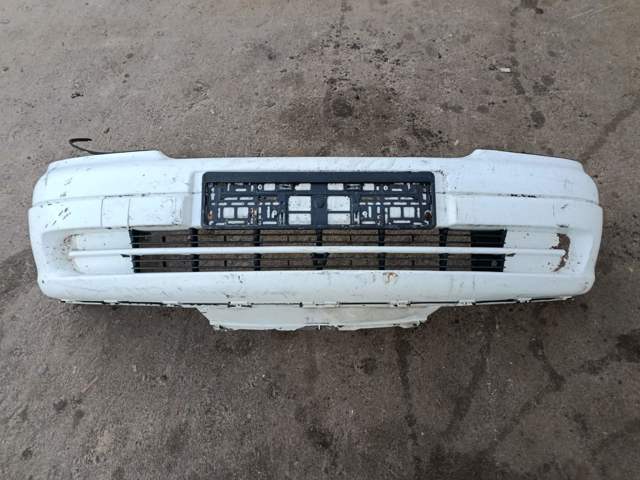 Бампер передній — фото 1