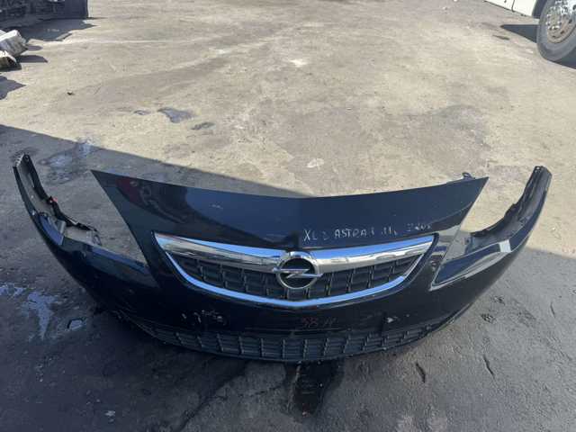 OPEL 1401038 Передний бампер в наличии Ужгород