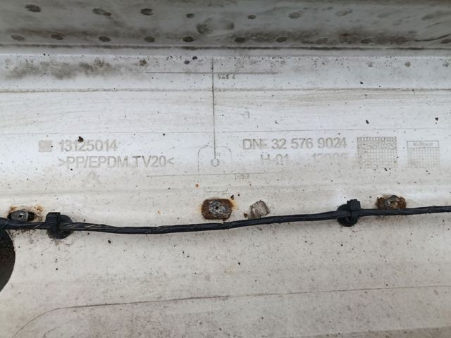 Бампер задній — фото 2