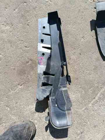 Накладка переднього лівого крила верхня