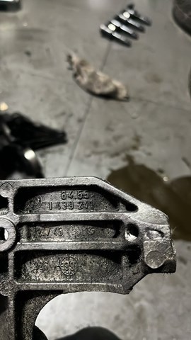 Кронштейн компрессора