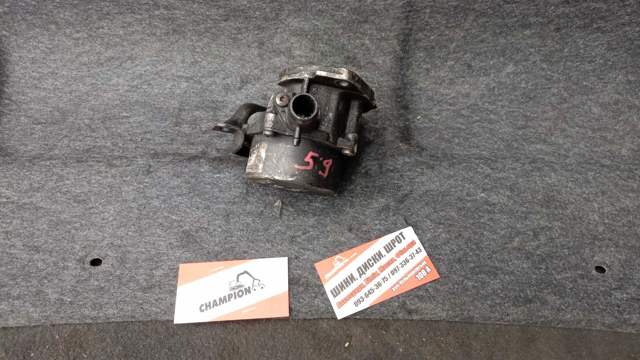 Насос вакуумний