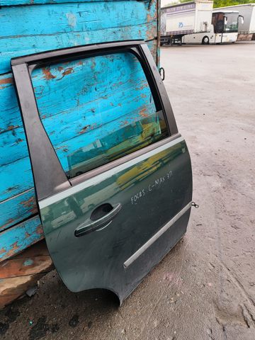 Двері задні, праві