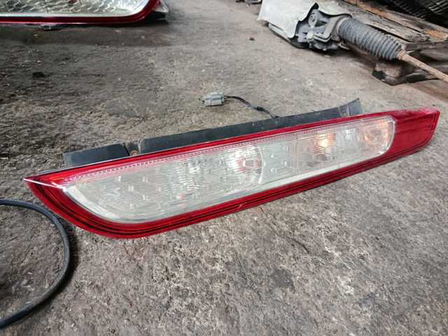 Ліхтар задній правий