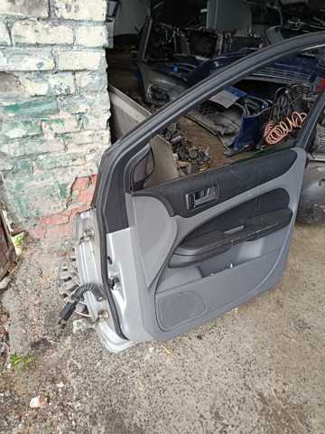 Двері передні, праві