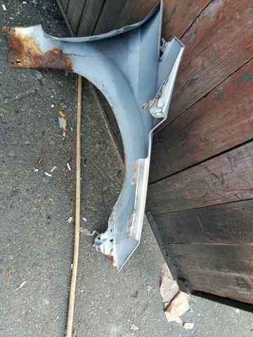 Крыло переднее левое