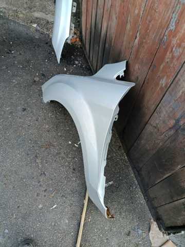 Крыло переднее левое