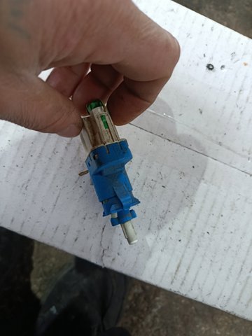 Датчик включення стопсигналу