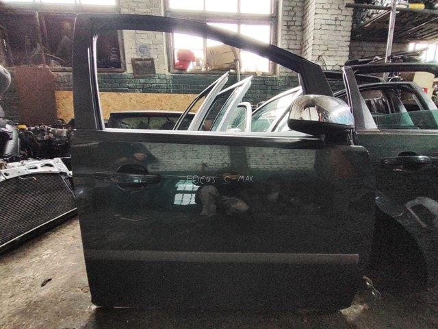 Двері передні, праві