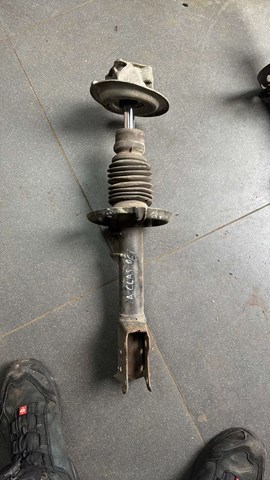 Амортизатор передний