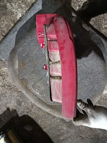 Фонарь задний правый — фото 4