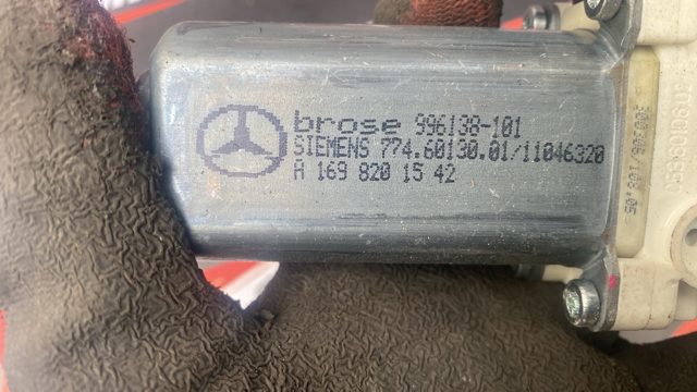 MERCEDES 1698201542 Мотор стеклоподъемника двери передней левой в наличии Винница