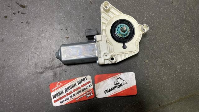 Двигун склопідіймача двері передньої, лівої