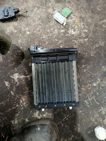 Електропідігрівач повітря системи опалення салону — фото 4