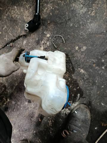 Бачок омивача скла — фото 3