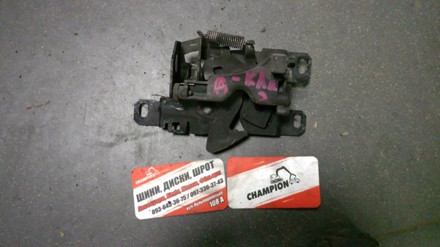 Замок капота — фото 1