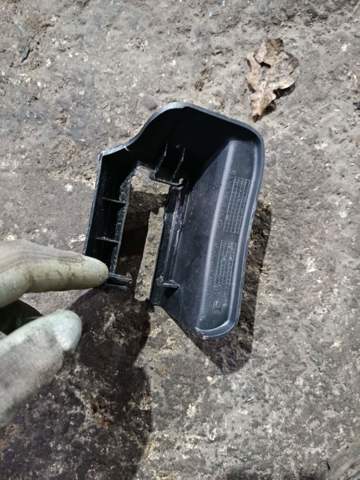 Заглушка сидіння — фото 3