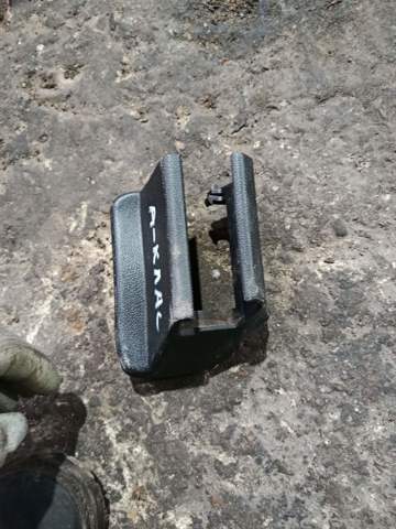 Заглушка сидіння — фото 1