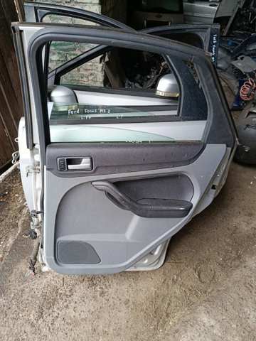 Двері задні, праві