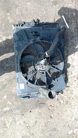 Дифузор радіатора охолодження, в зборі з двигуном і крильчаткою